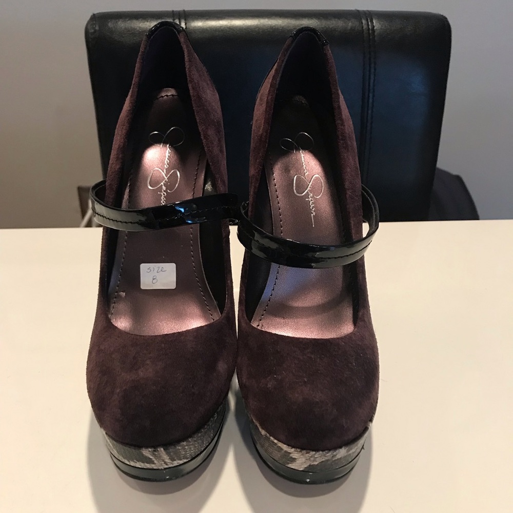 On trend updated platform Mary Jane style heel